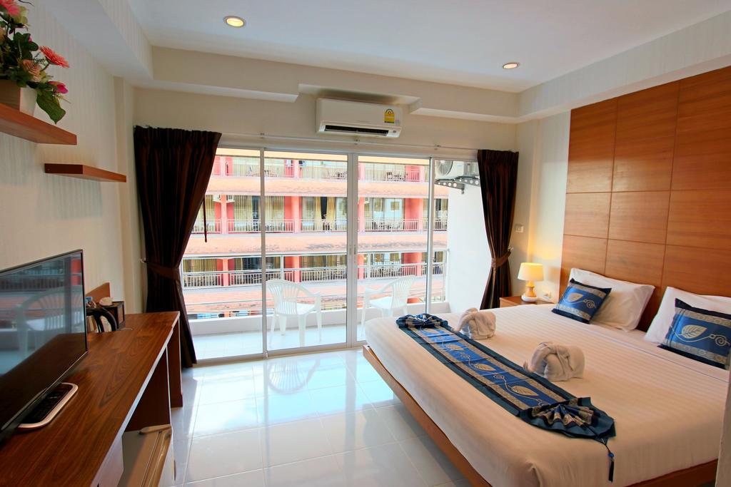 Good Nice Hotel Patong Номер фото
